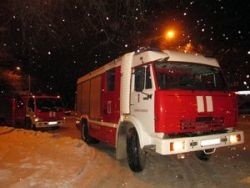 Спасатели МЧС России ликвидировали пожар в частном жилом доме и хозяйственной постройке в Беловском ГО